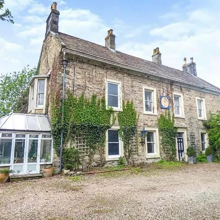 Secret Garden House - 7 Bed Manor House With Hot Tub And Magical Walled Gardens Leyburn