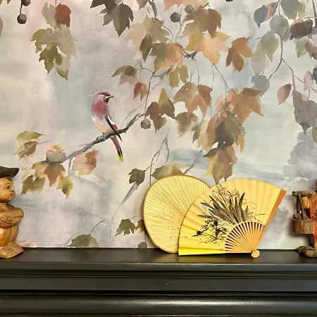 Semesterbostad Secret Garden House - 7 Bed Manor House With Hot Tub And Magical Walled Gardens