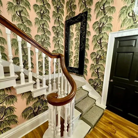 Semesterbostad Secret Garden House - 7 Bed Manor House With Hot Tub And Magical Walled Gardens Leyburn